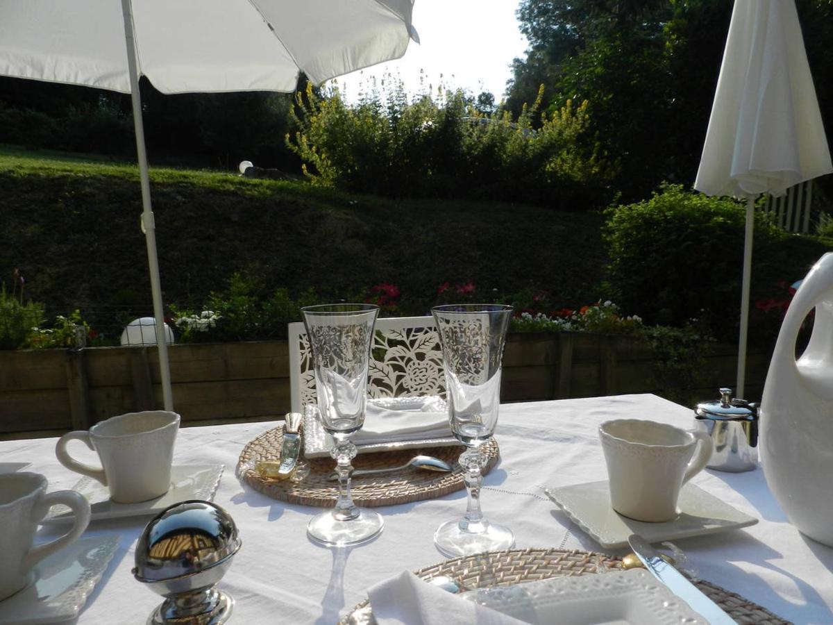 Bed and Breakfast Le Pressoir Беврон-ан-Ож Екстер'єр фото